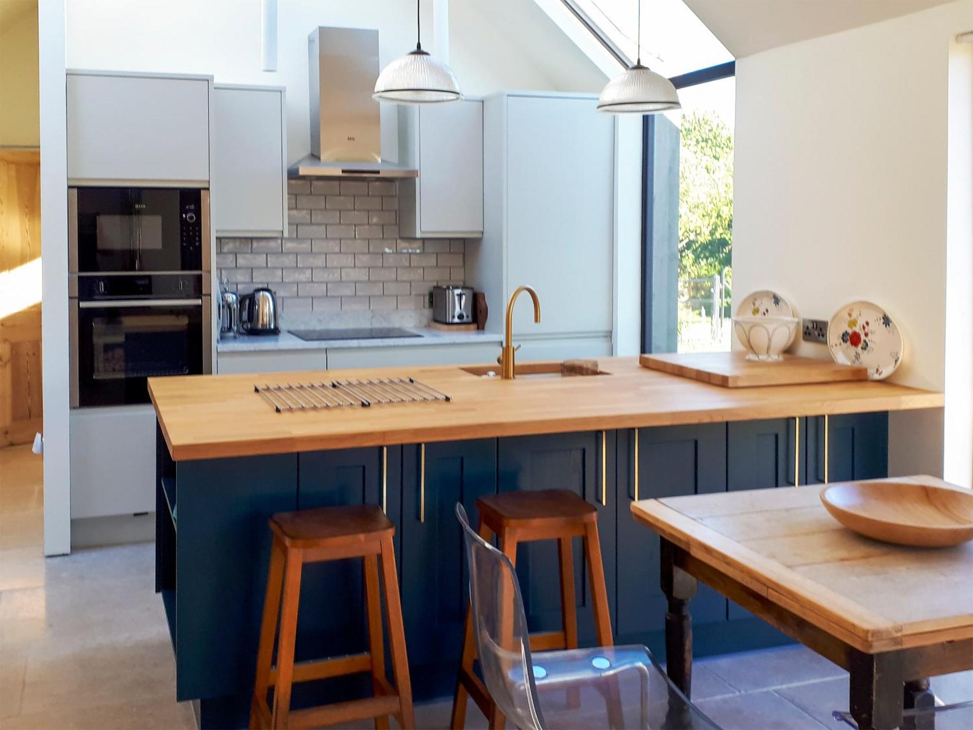 Wrens Nest Villa Chippenham  Eksteriør billede